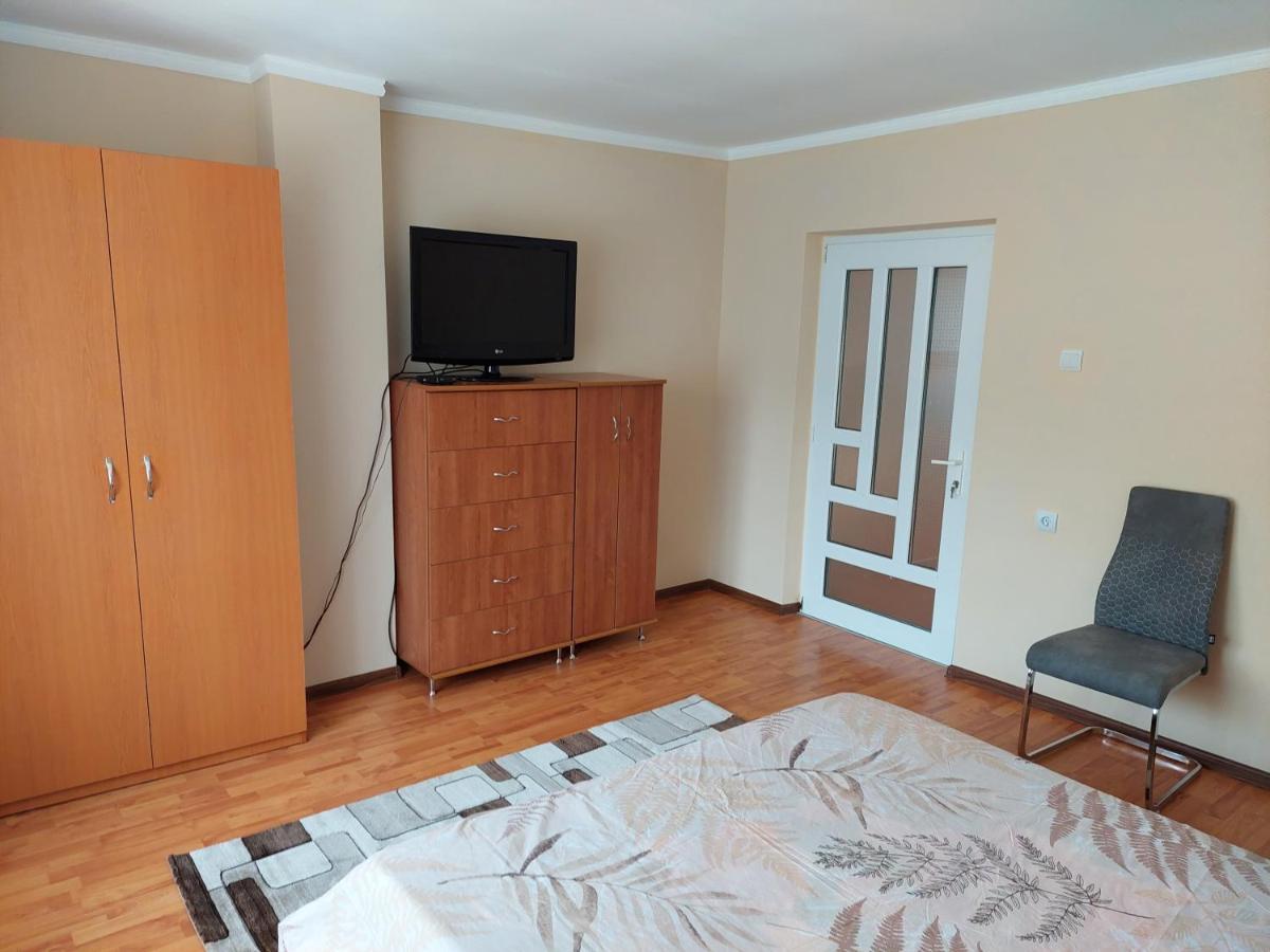 Casa Mario Apartment Oradea Bagian luar foto
